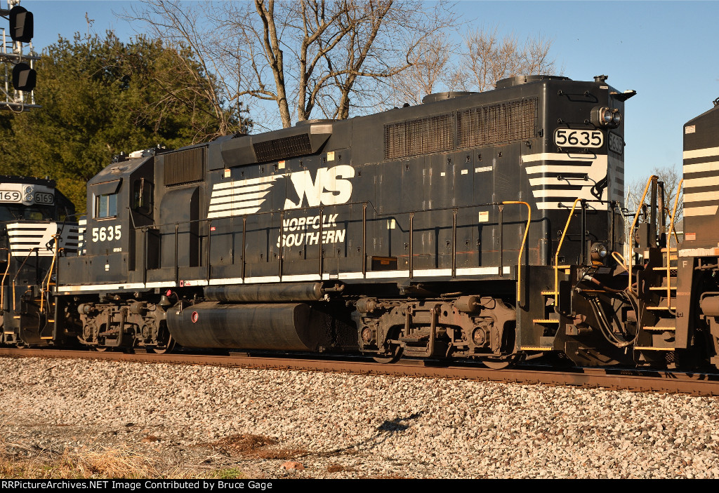 NS 5635